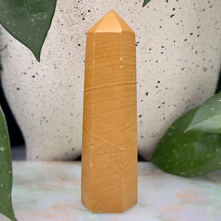 Gelber Calcit bis Lepidolith | Edelstein Türme und Obelisken